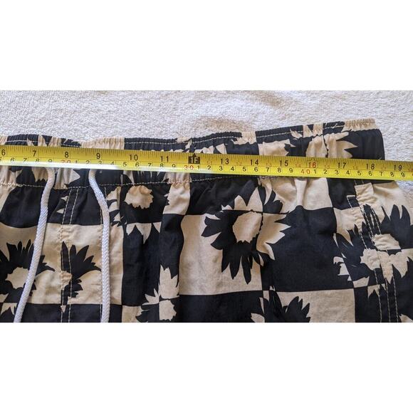 Urban Outfitters XXL Black & Cream Block Pattern Swim Trunks with Nesh Liner - Picture 5 of 6